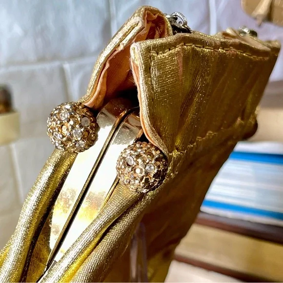 Vintage 1940s 50s Metallic Gold Fabric Slouch Bag Rhinestone Gold Tone Clasps - Picture 8 of 14